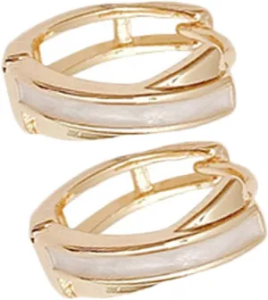 BESTYASH 1 Pair Small Gold Hoop Earrings for Women Earrings Minimalist Design for Everyday and Special Occasions