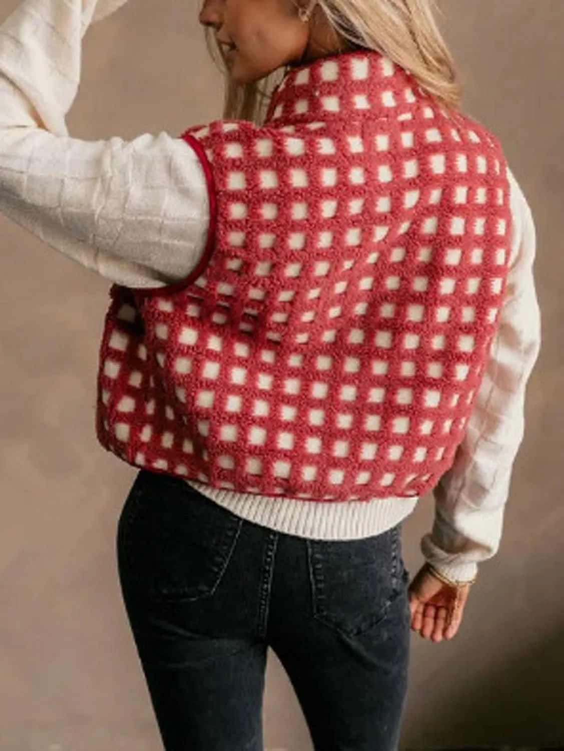 CHARTOU Cropped Checkered Fleece Vest Women Stand Collar Sleeveless Sherpa Jacket Fuzzy Zip Up Coat Fall