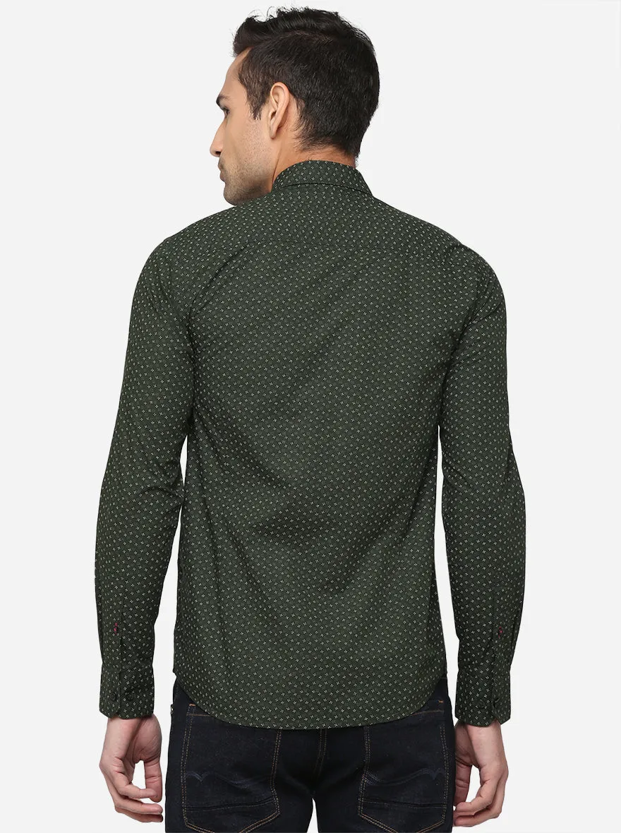 Dark Green Printed Slim Fit Casual Shirt | JadeBlue