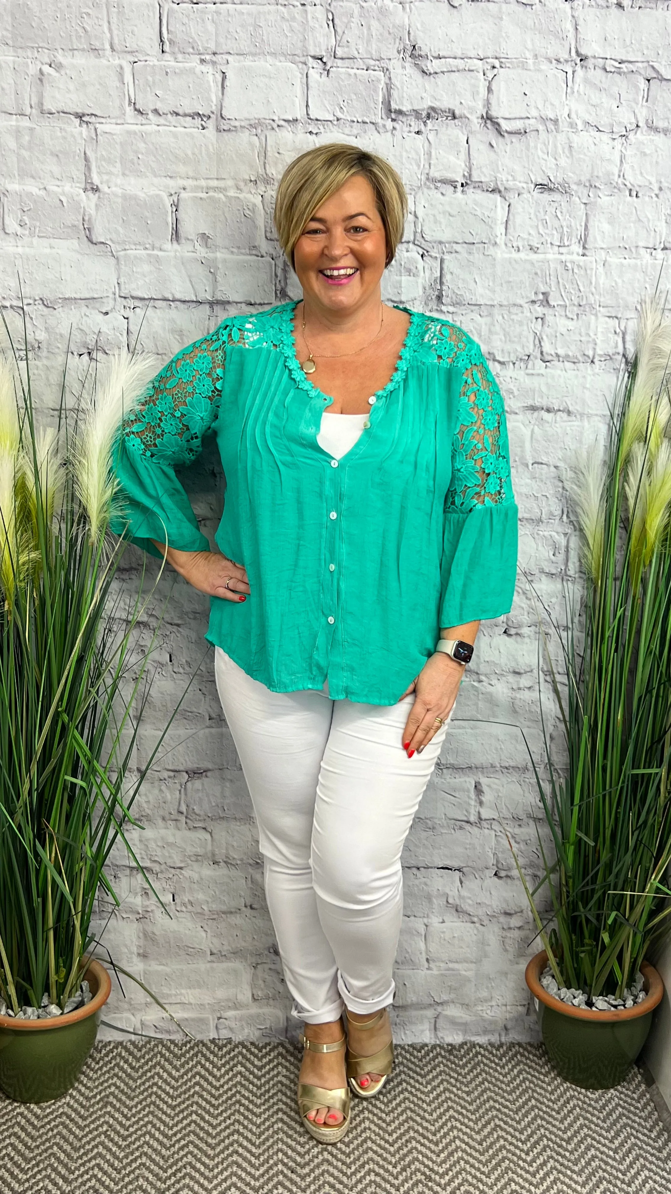 EMMA Embroidery Lace Shirt