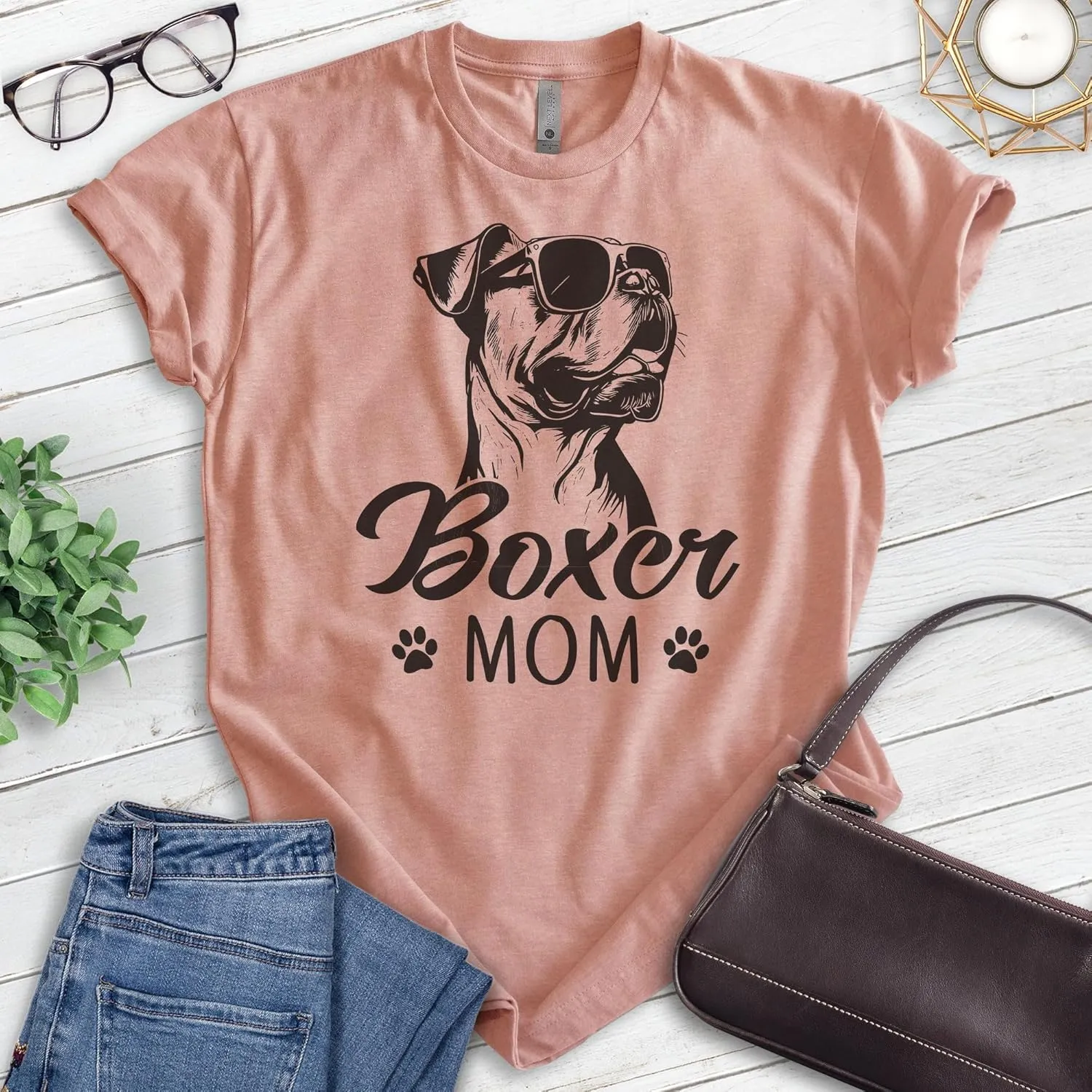 EVERTREE CLOTHING Boxer Mom T-Shirt, Unisex Women's Shirt, Boxer Dog Owner, Best Dog Mom Gift