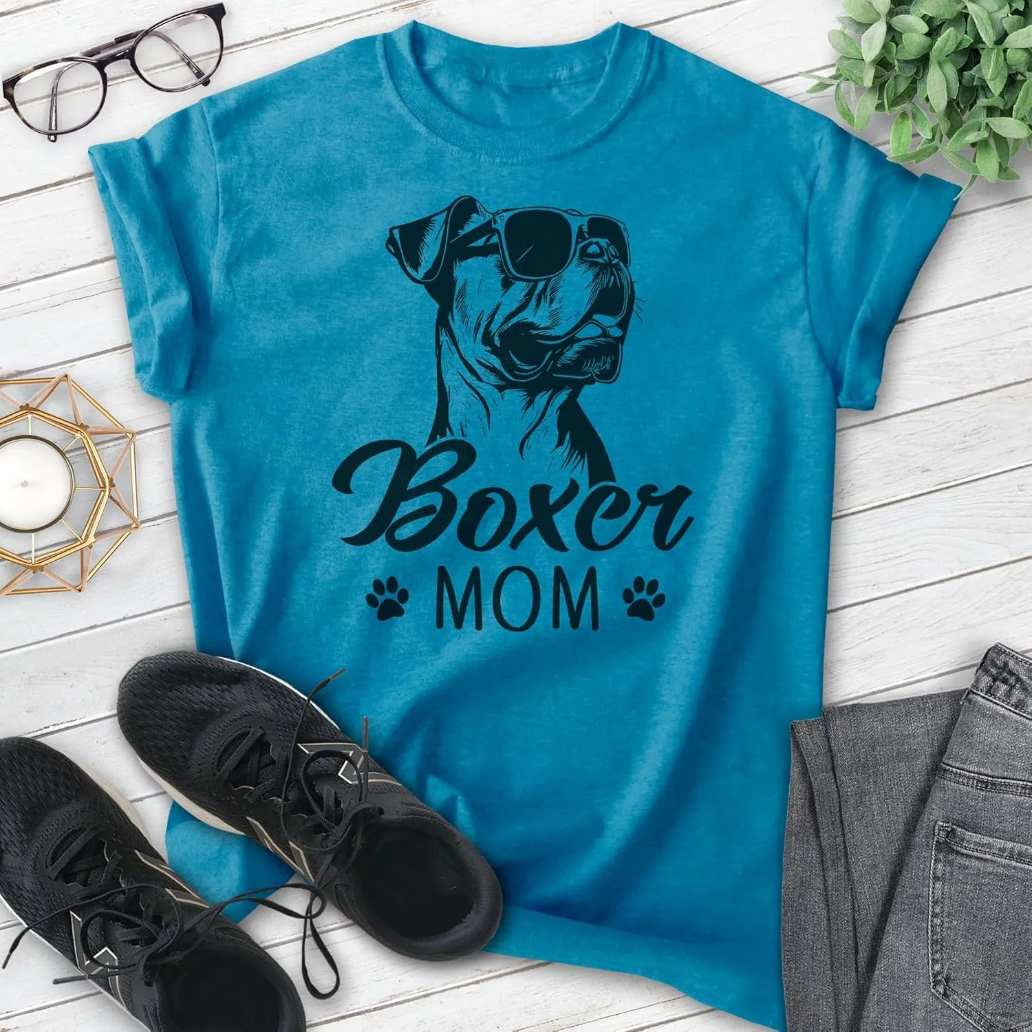 EVERTREE CLOTHING Boxer Mom T-Shirt, Unisex Women's Shirt, Boxer Dog Owner, Best Dog Mom Gift