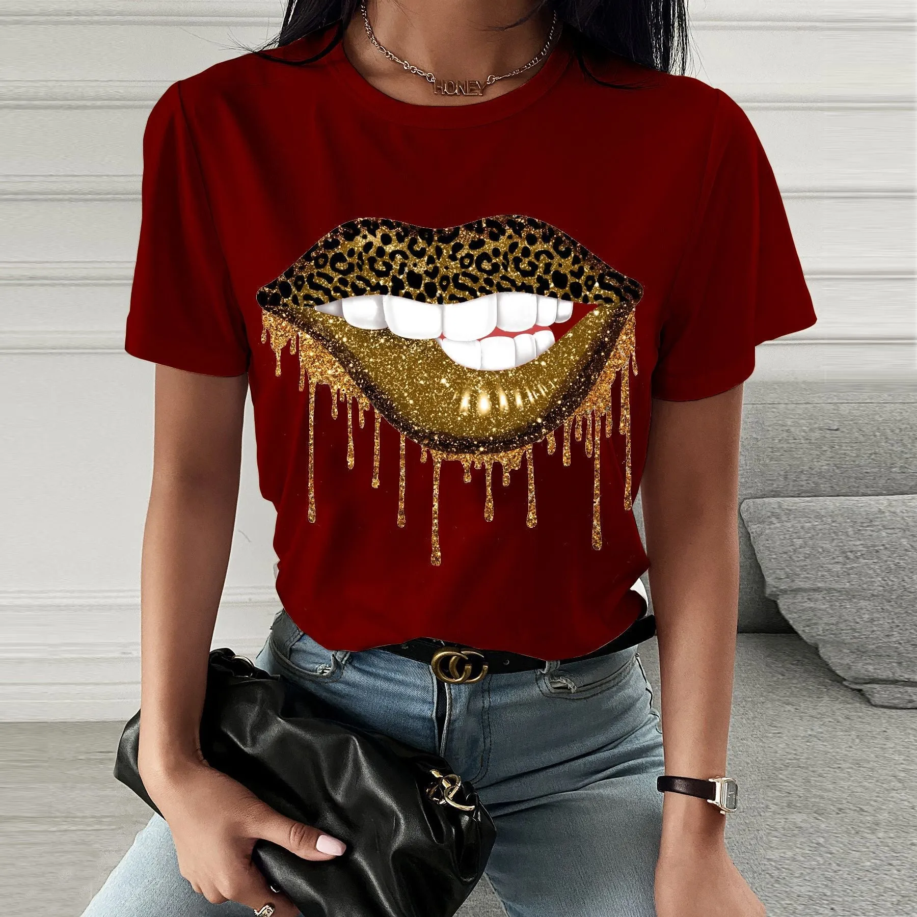 Fashion golden lip printing short-sleeved T-shirt