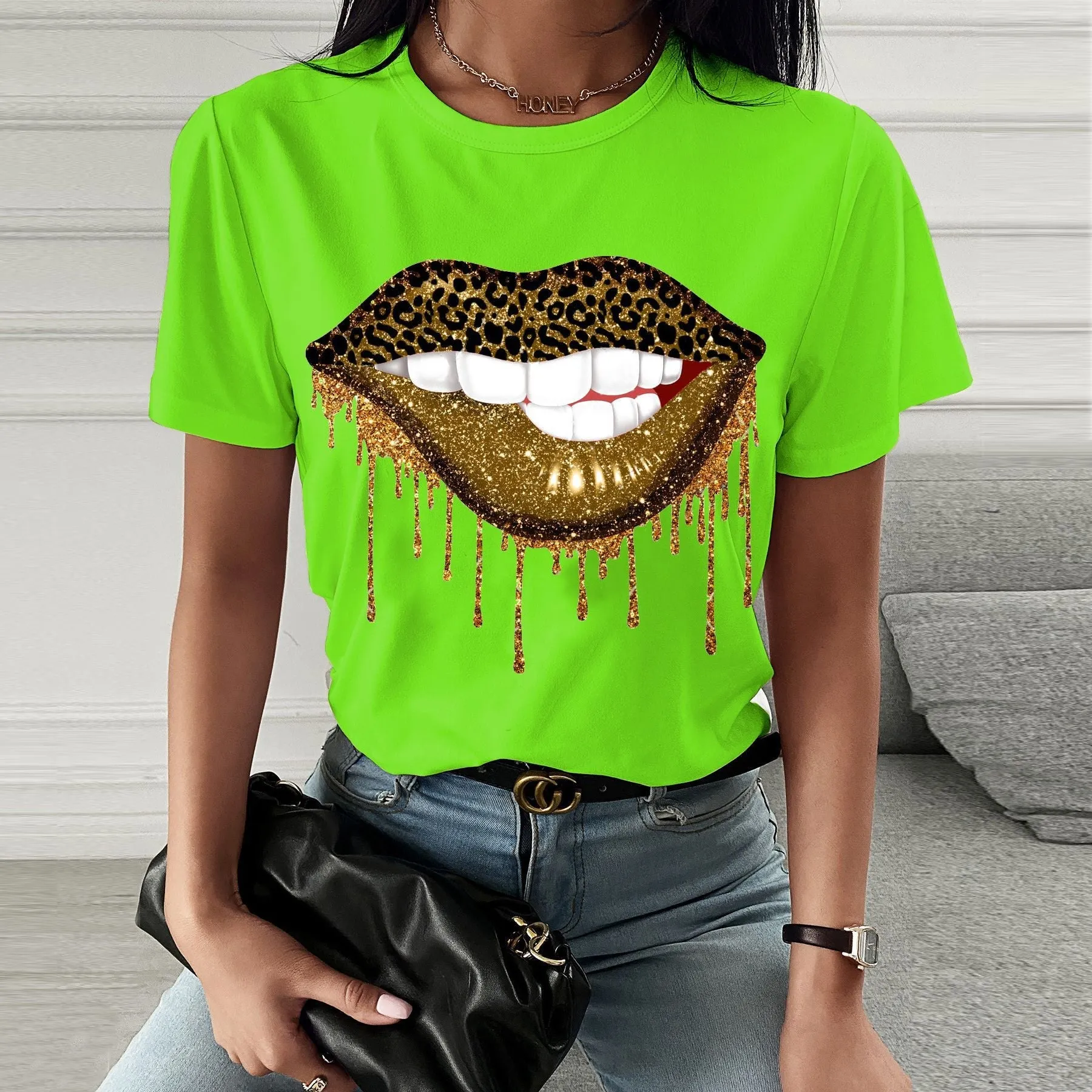 Fashion golden lip printing short-sleeved T-shirt