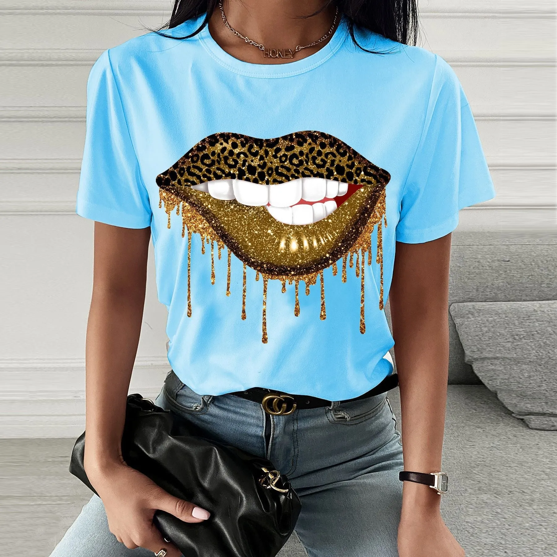 Fashion golden lip printing short-sleeved T-shirt