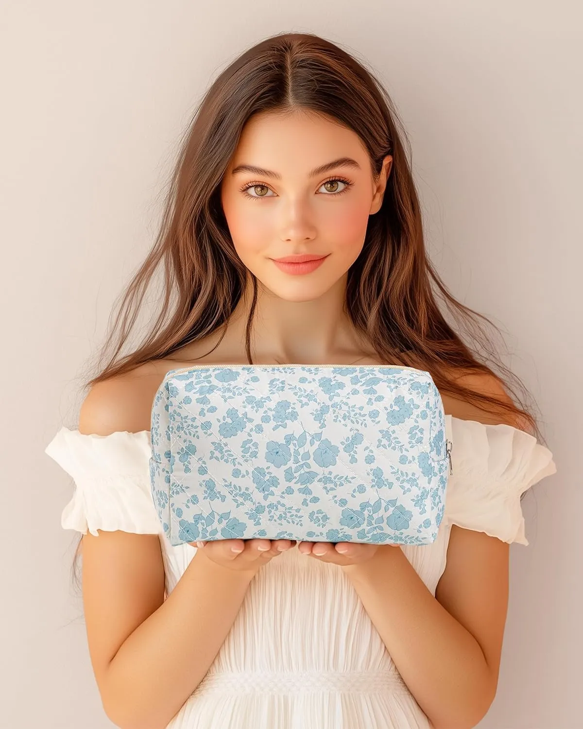 HBselect Quilted Makeup Bag, Portable Cotton Travel Makeup Bag, Cute Coquette Blueflowers Floral Pencil Pouch Toiletry Bags for Women Teen Girls Mom