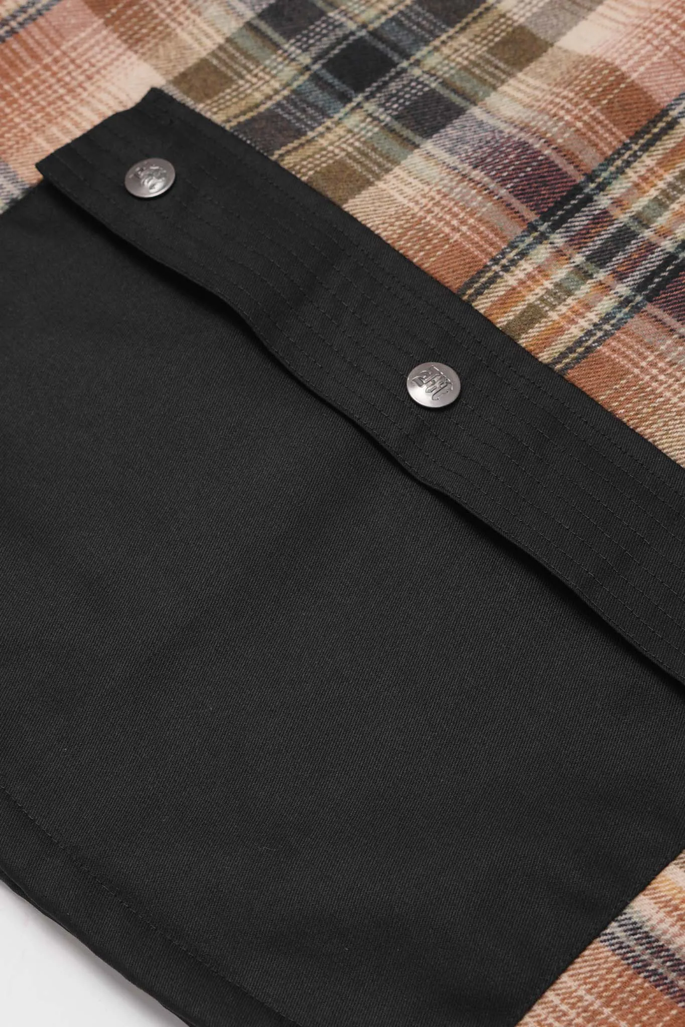 SHINOBI VEST IN APACHE PLAID
