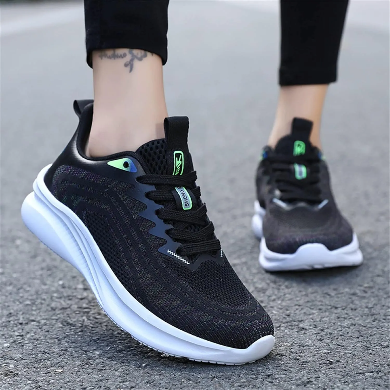 Women's Fashion Sneaker Shoes Breathable Mesh Trail Running Shoes Non-Slip Lace-Up Training Sport Shoes Lightweight Outdoor Workout Shoes for Indoor Outdoor Gym